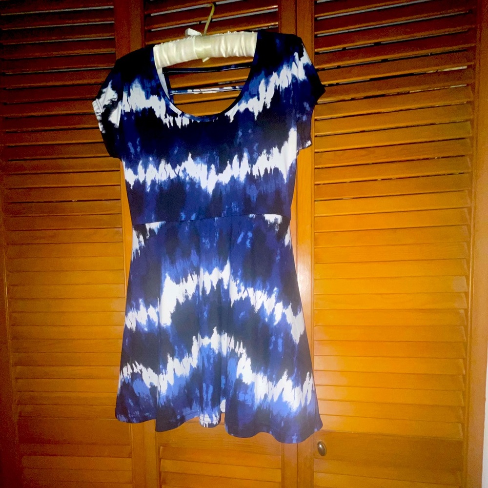 Woman’s Skater Dress Size M